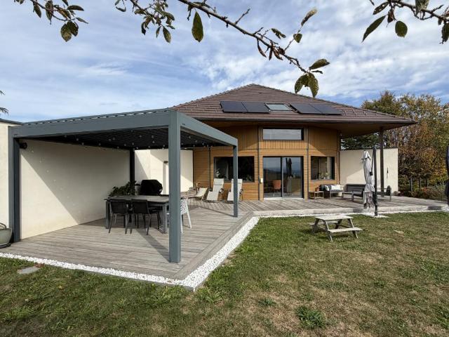 Maison meublée 6 pièces 155 m²