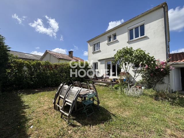 Maison meublée 6 pièces 158 m²