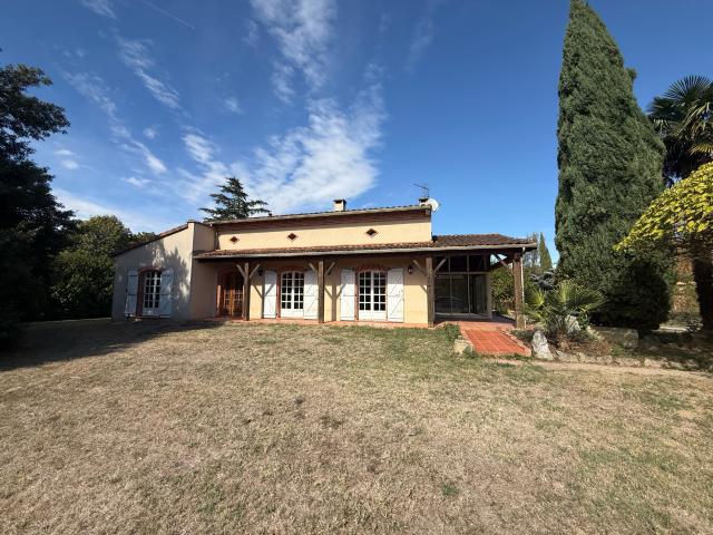 Maison meublée 6 pièces 185 m²