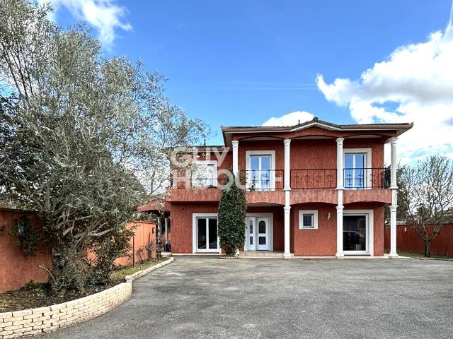 Maison meublée 6 pièces 191 m²