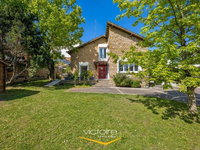 Maison meublée 6 pièces 192 m²