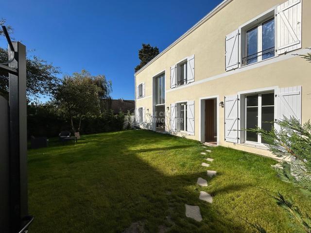 Maison meublée 6 pièces 193 m²