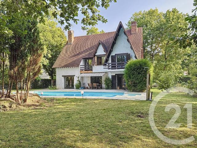 Maison meublée 6 pièces 206 m²