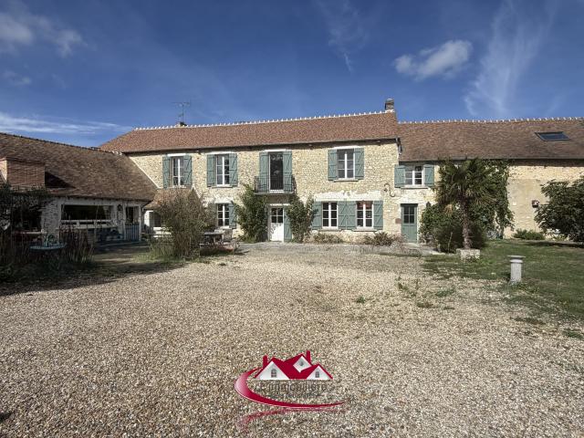 Maison meublée 6 pièces 250 m²