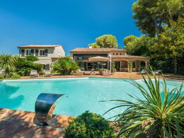 Maison meublée 7 pièces 430 m²