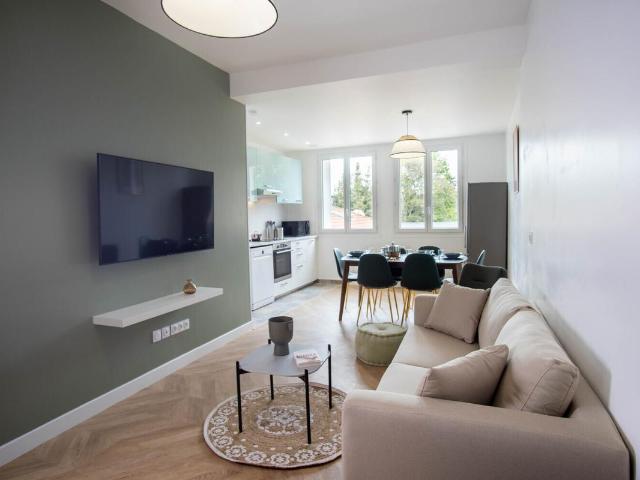 Maison meublée 7 pièces 130 m²