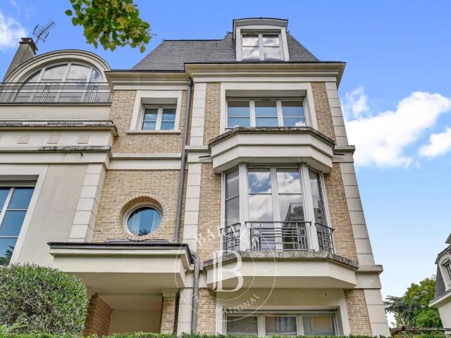 Maison meublée 7 pièces 192 m²