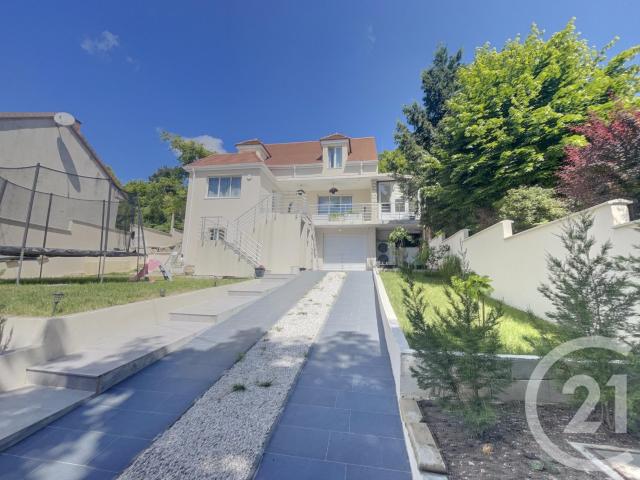 Maison meublée 7 pièces 198 m²