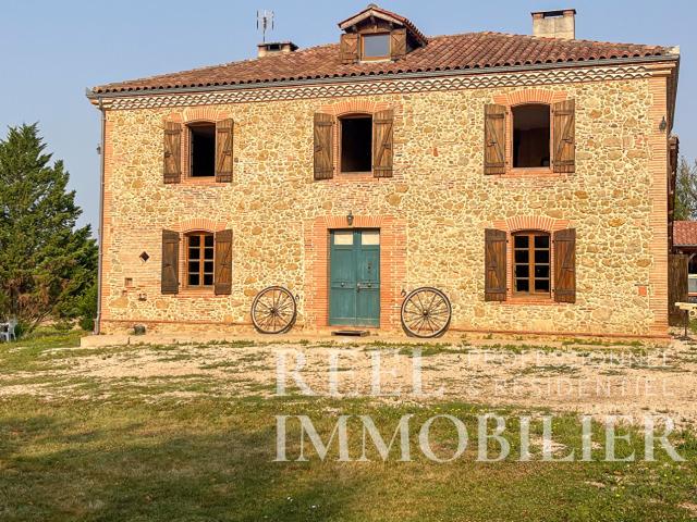 Maison meublée 7 pièces 228 m²