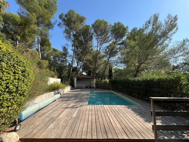 Maison meublée 7 pièces avec piscine à louer