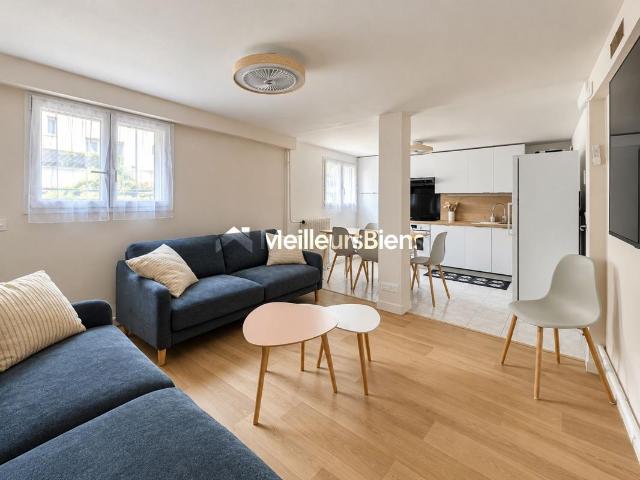 Maison meublée 8 pièces 111 m²