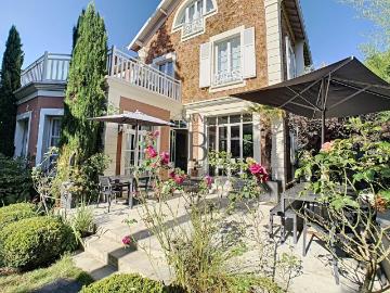 Maison meublée 8 pièces 206 m²
