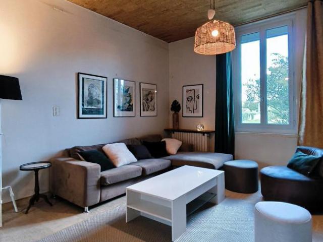 Maison meublée 8 pièces 250 m²