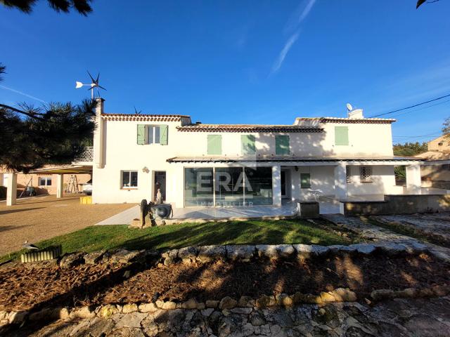 Maison meublée 8 pièces 254 m²
