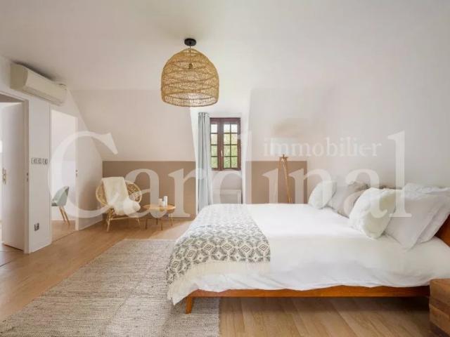 Maison meublée 9 pièces 169 m²