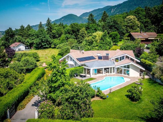 Maison meublée 9 pièces 380 m²
