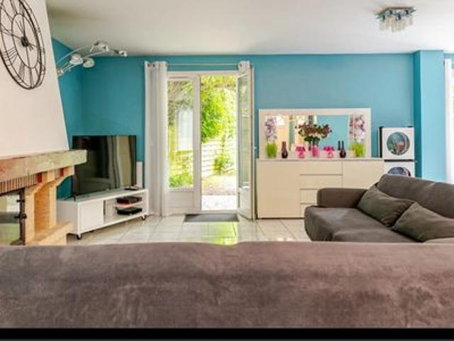 Maison meublée 10 pers – BTP / entreprises – WiFi, parking, jardin – Bussy Saint Georges