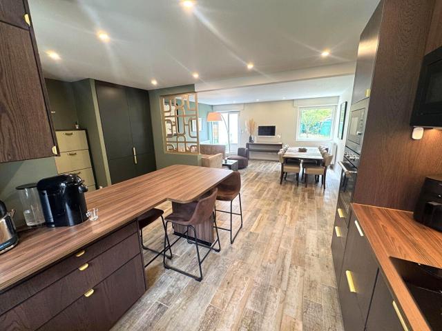 Maison meublée 10 pièces 11 m²