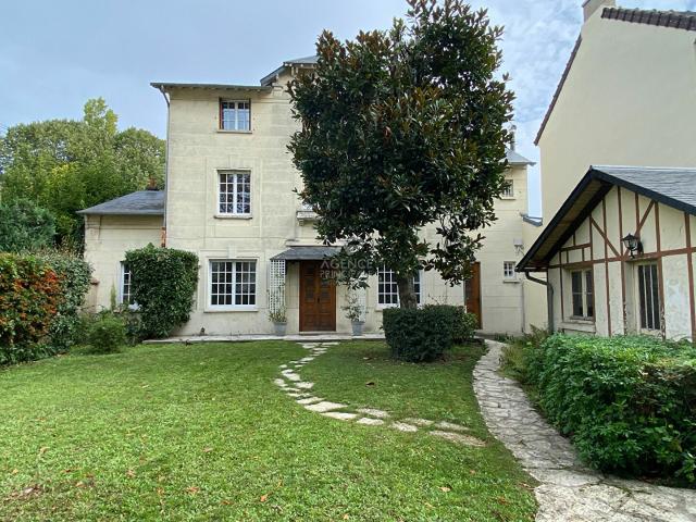 Maison meublée 11 pièces 285 m²