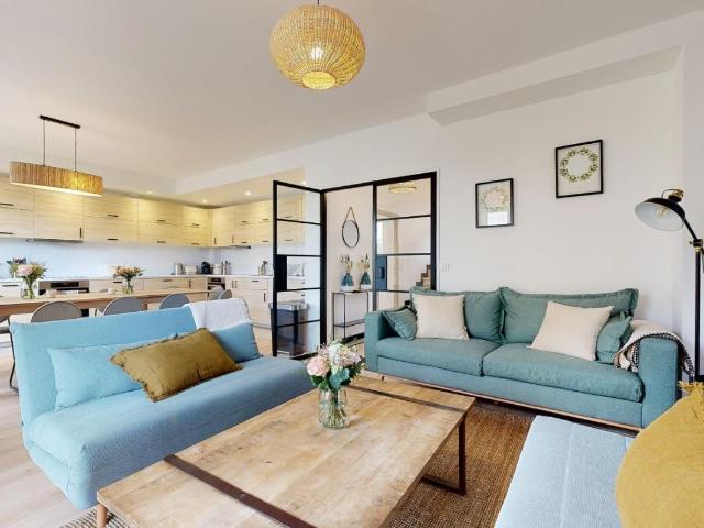 Maison meublée 12 pièces 275 m²