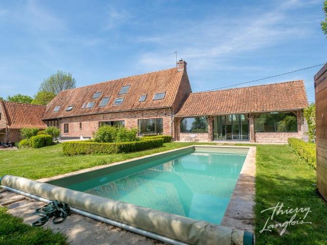 Maison meublée 12 pièces 378 m²