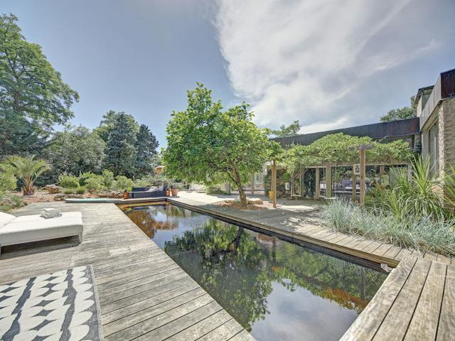 Maison meublée 12 pièces 700 m²