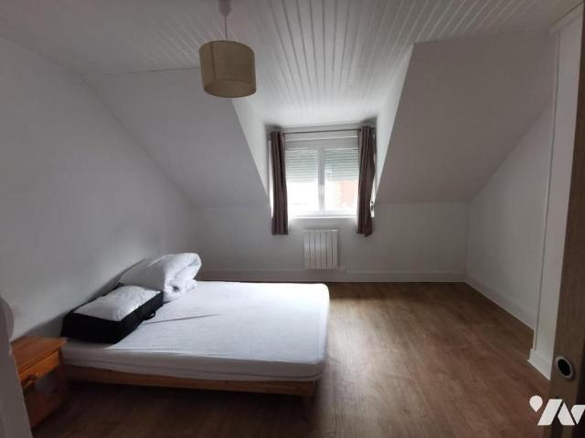 Maison MEUBLEE 2 ch cour