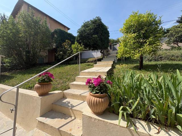 Maison meublée 3 pièces 65 m²