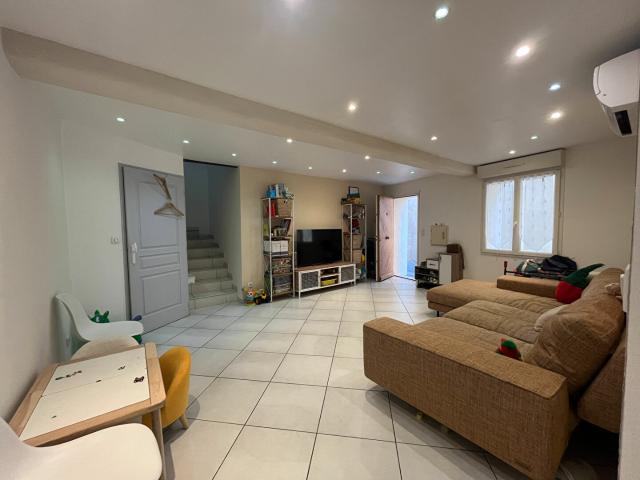Maison meublée 3 pièces 93 m²