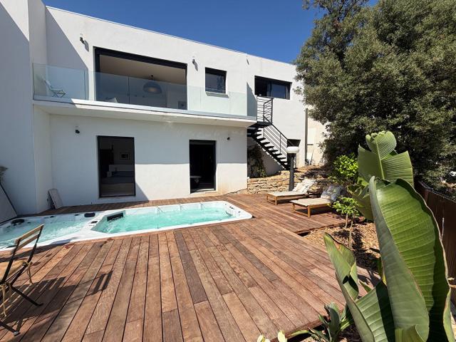 Maison meublée 3 pièces 134 m²
