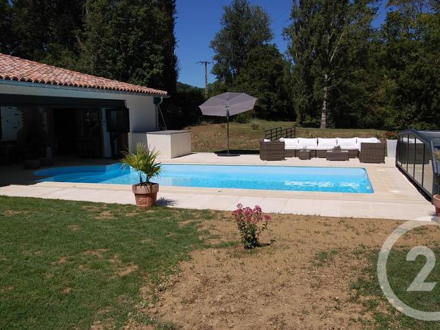 Maison meublée 3 pièces 145 m²