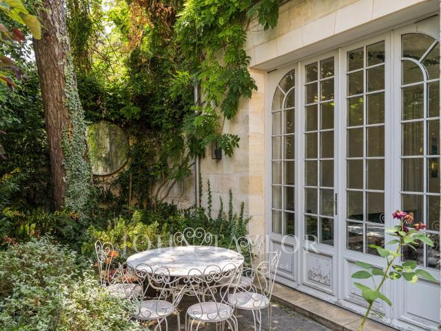 Maison meublée 3 pièces 171 m²