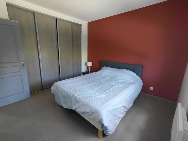 MAISON MEUBLEE T4 AVEC TERRAIN PRIVE A PONT DE L’ISERE 26600