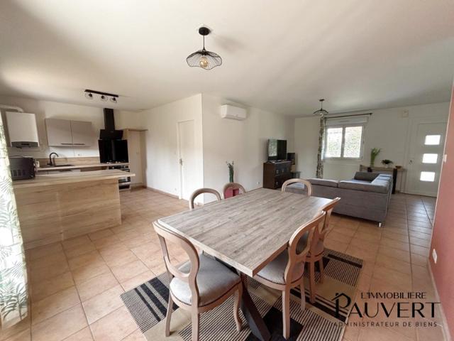 Maison meublée T4 rénovée de plain pied 90 m2 Quartier J