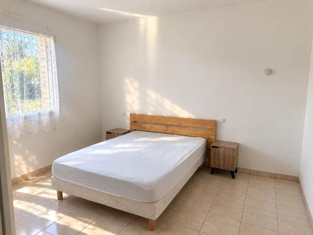Maison meublée à louer – à 5 minutes à pied du bourg de Ploumagoar