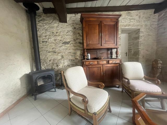 Maison meublée Bosdarros 6 pièces196 m2