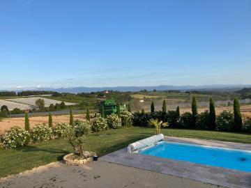 MAISON MEUBLEE T4 AVEC TERRAIN, BELLE VUE ET PISCINE A LARNAGE 26600