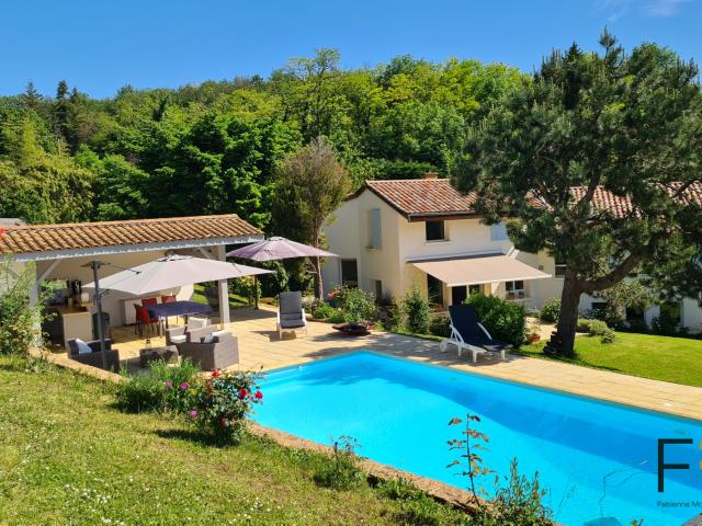 Maison meublée de prestige à louer Saint Cyr au Mont d'Or