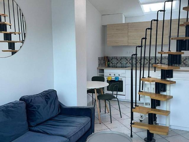 Maison meublée en triplex – Centre de La Madeleine