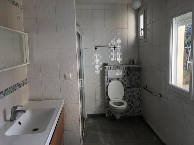 Maison meublée réservée aux professionnels