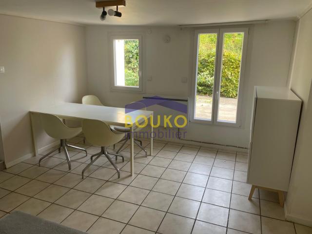 MAISON MEUBLEE ST MAX