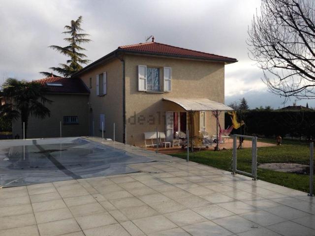 Maison, Meylan