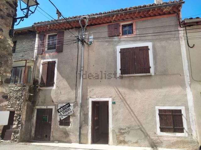 Maison, Meysse