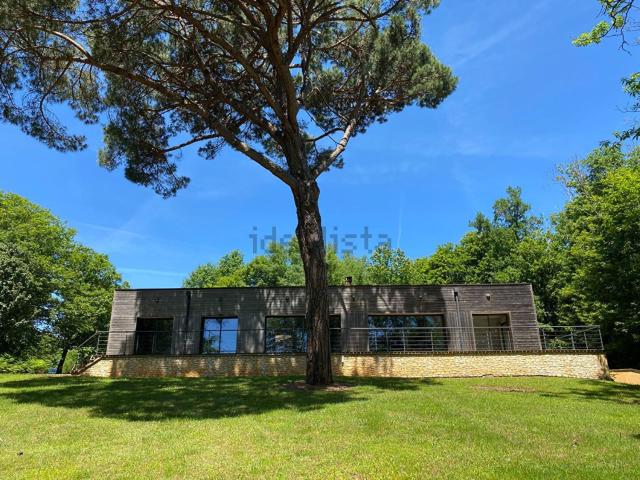Maison, Meyrals