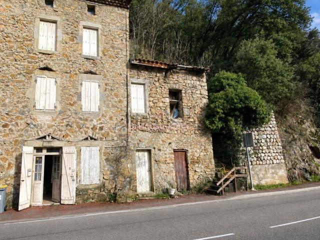Maison, Meyras