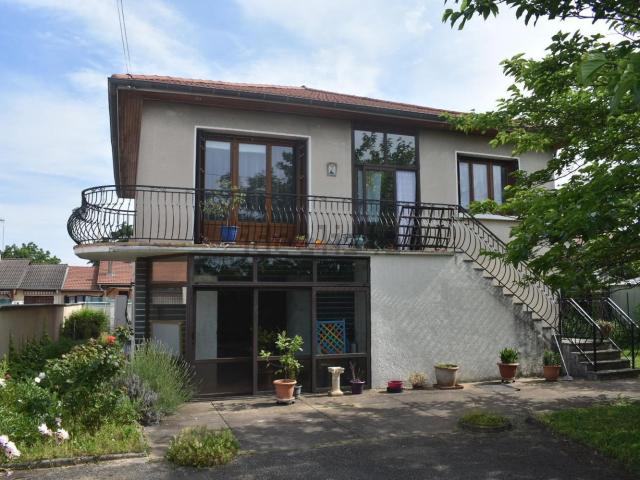 Maison, Meyzieu
