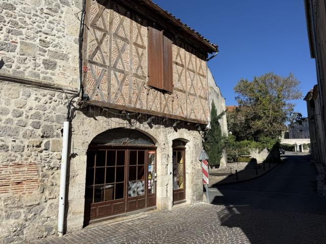 Maison, Mézin
