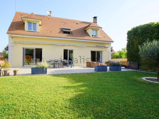 Maison, Mézières sur Seine