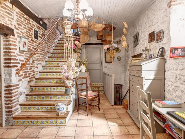 Maison médiévale du XIIIème siècle avec piscine 208m² Penne d'Agenais