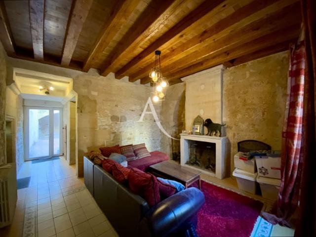 Maison m?i?ale de + de 700 ans, coeur historique de Pons